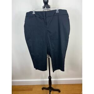 Worthington Modern Fit Black Capri Dress Pants with Pockets